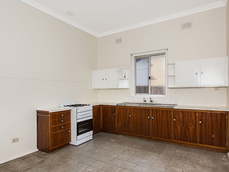 82 Monash Avenue, Nedlands WA 6009, Image 2