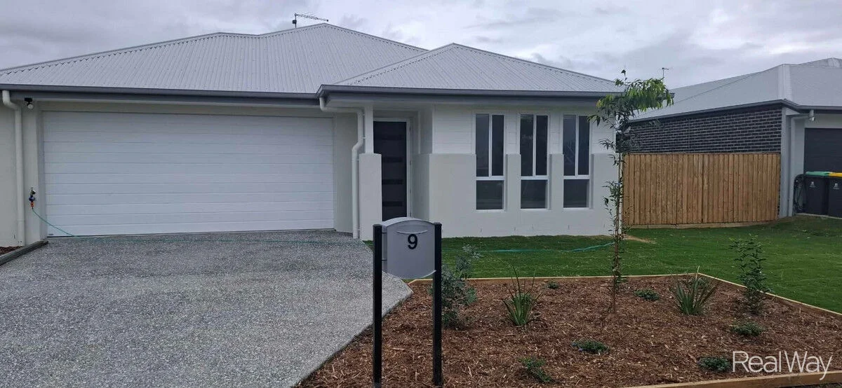 9 Breanna Crescent, Rosewood QLD 4340