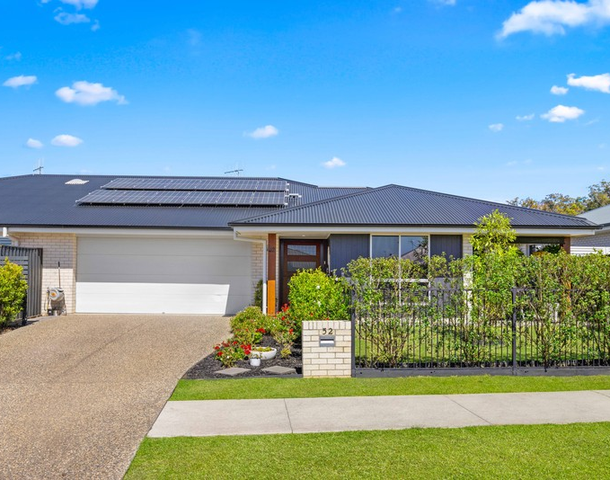 52 Sovereign Drive, Thrumster NSW 2444
