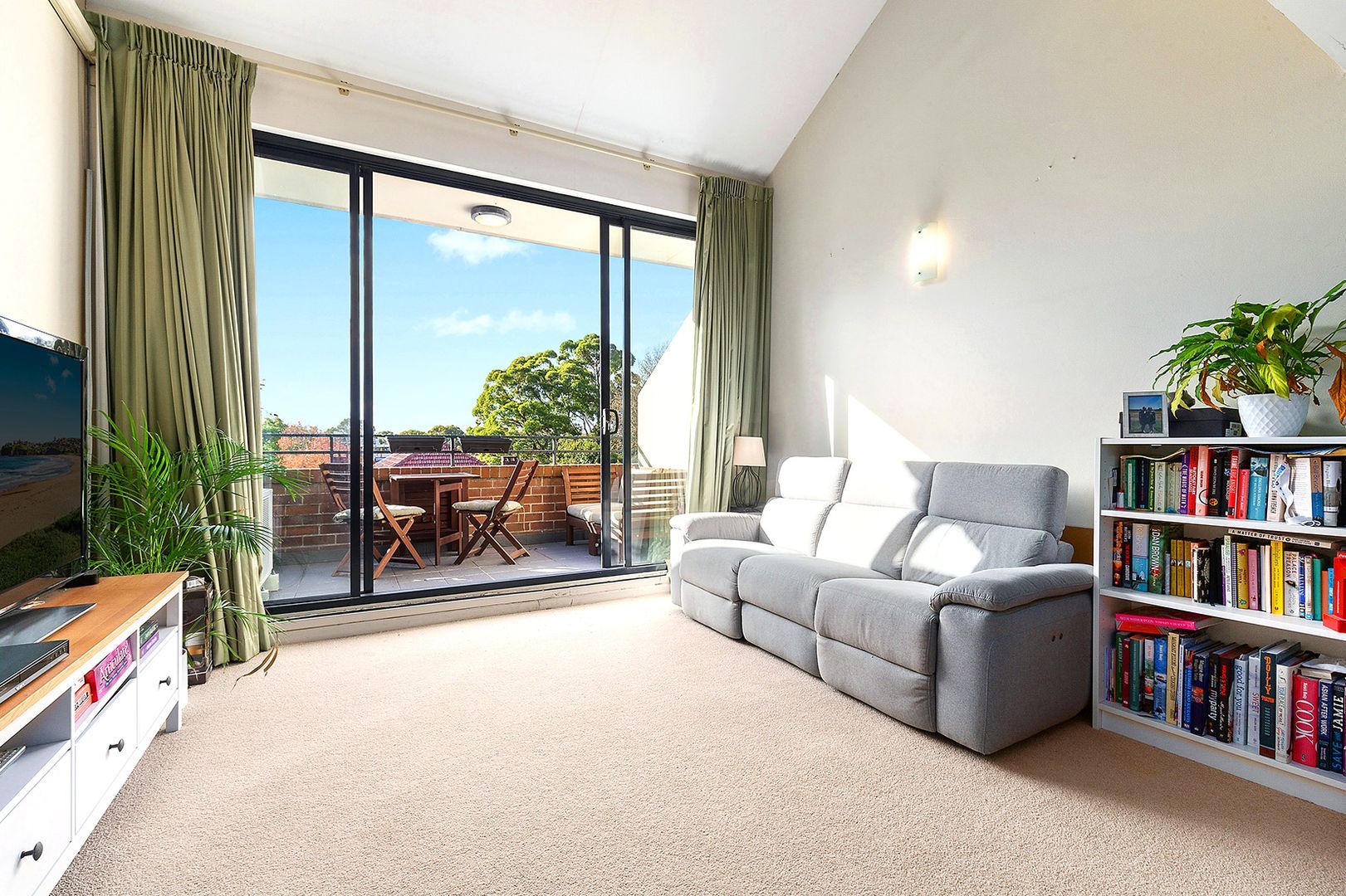 1 bedrooms Apartment / Unit / Flat in 205/2 David Street CROWS NEST NSW, 2065