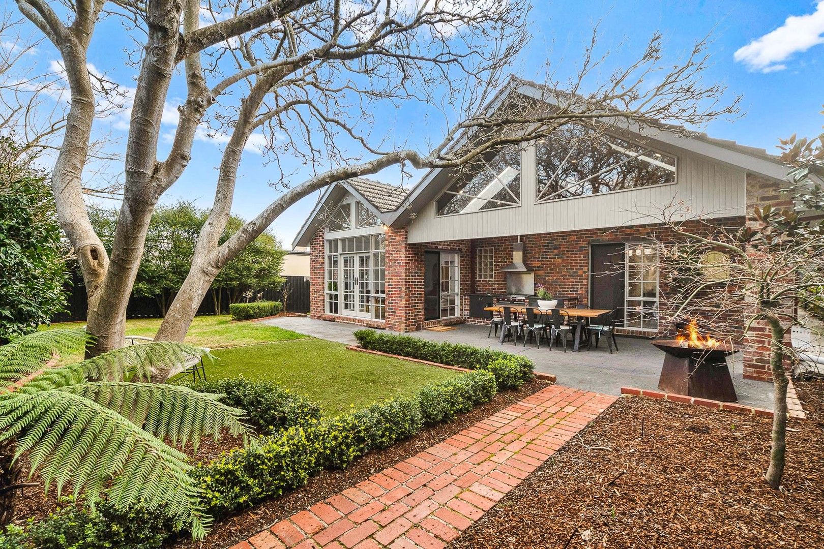 5 bedrooms House in 93 Kars Street FRANKSTON SOUTH VIC, 3199