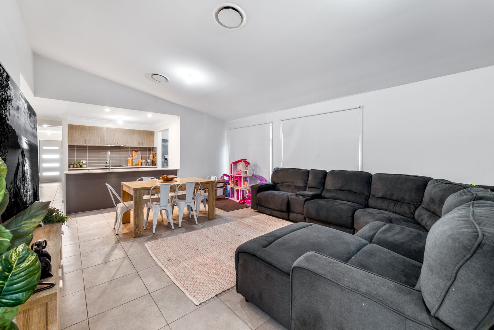 33 Wheatley Drive, Airds NSW 2560, Image 2