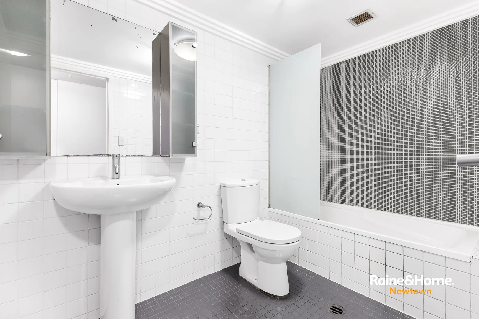 Additional image 4 of 13404/177 Mitchell Road, Erskineville NSW 2043