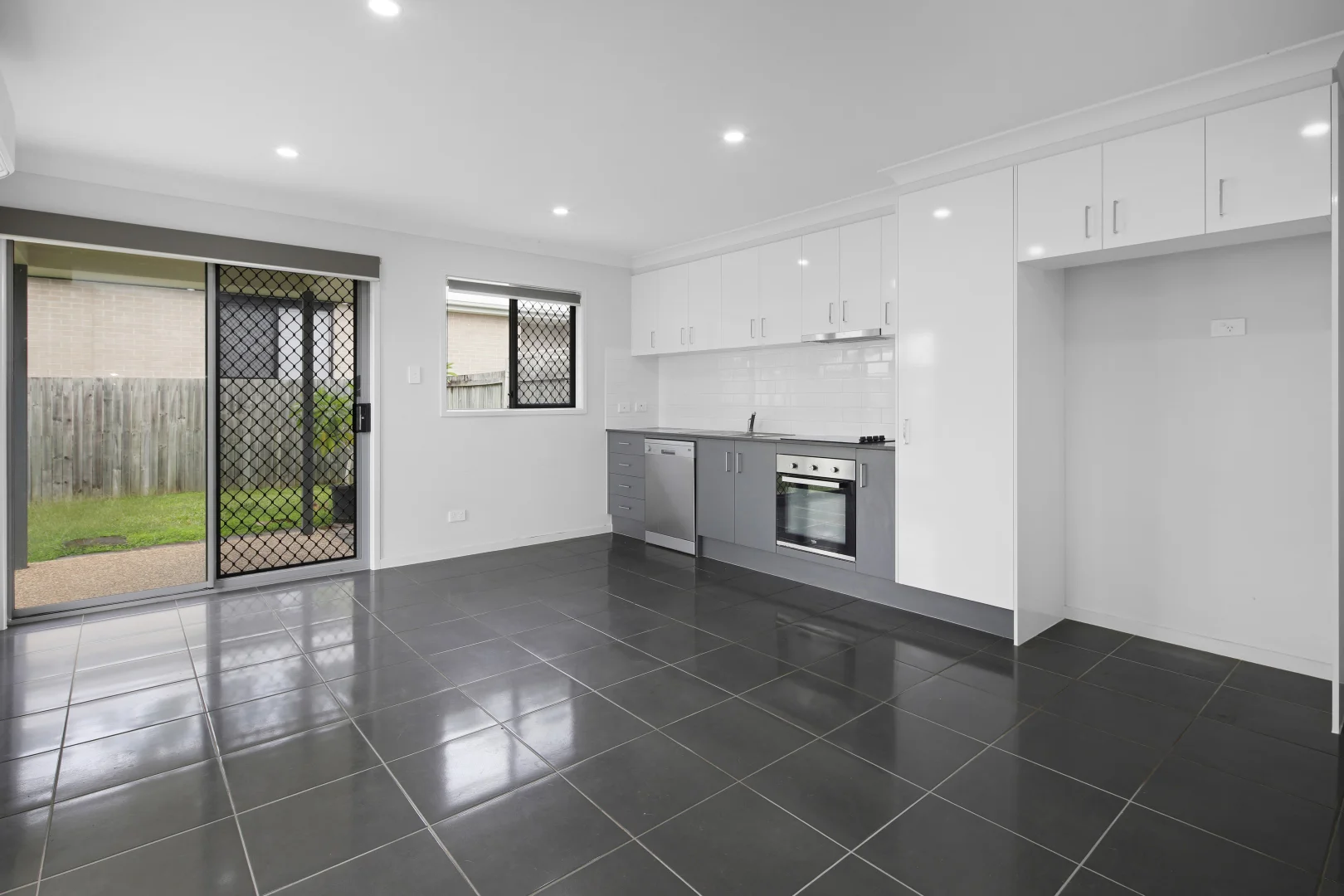 Additional image 11 of 1&2/13 Reo Place, Yandina QLD 4561