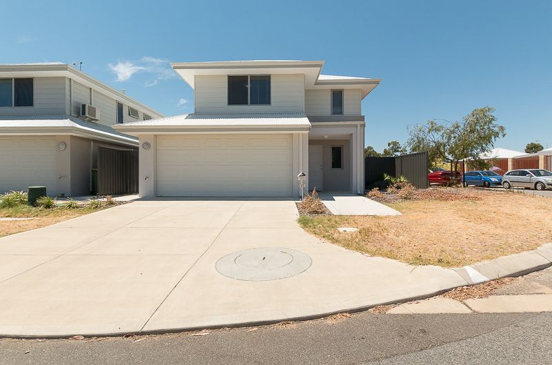 3 bedrooms House in 11 Stirling Grove MANDURAH WA, 6210