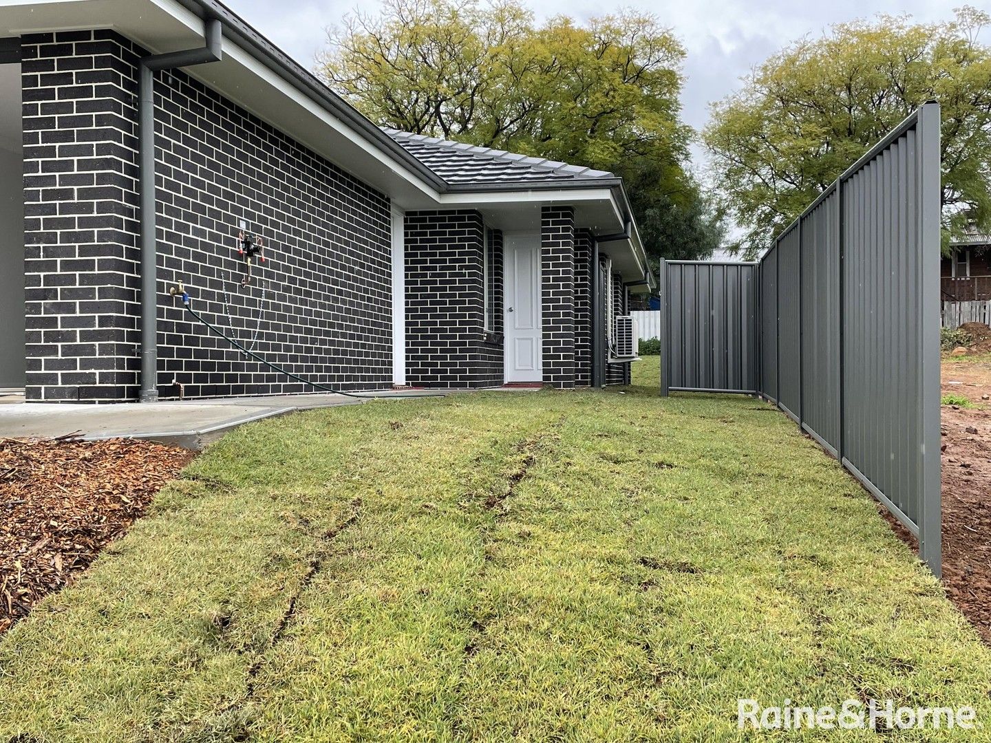2 bedrooms House in 34B Francis Avenue NORTH TAMWORTH NSW, 2340