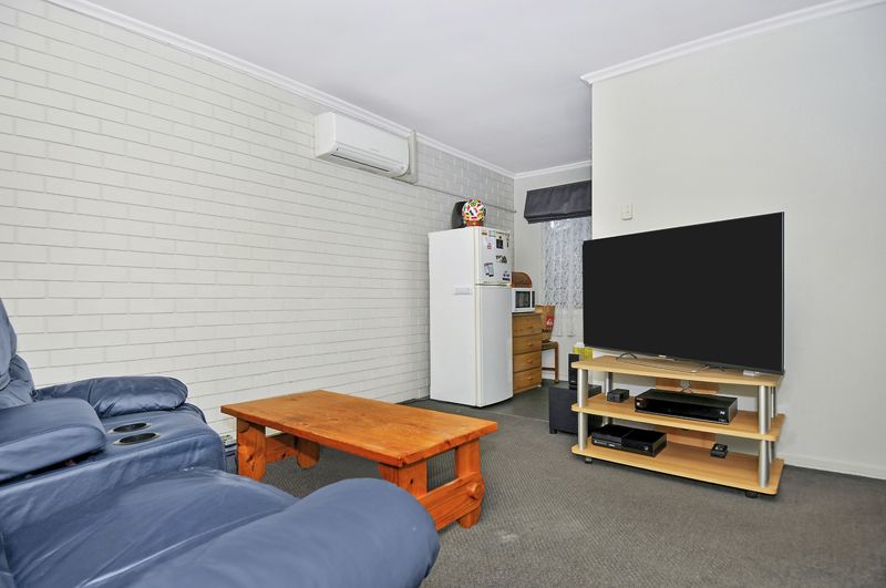 5/9-11 Chris Court, Oak Park VIC 3046, Image 2