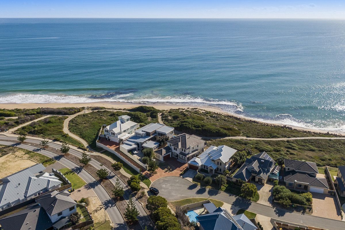 5 bedrooms House in 24 Hideaway Cove HALLS HEAD WA, 6210