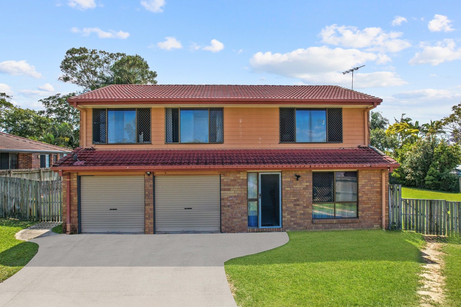 4 bedrooms House in 14 Fraser Place MORAYFIELD QLD, 4506
