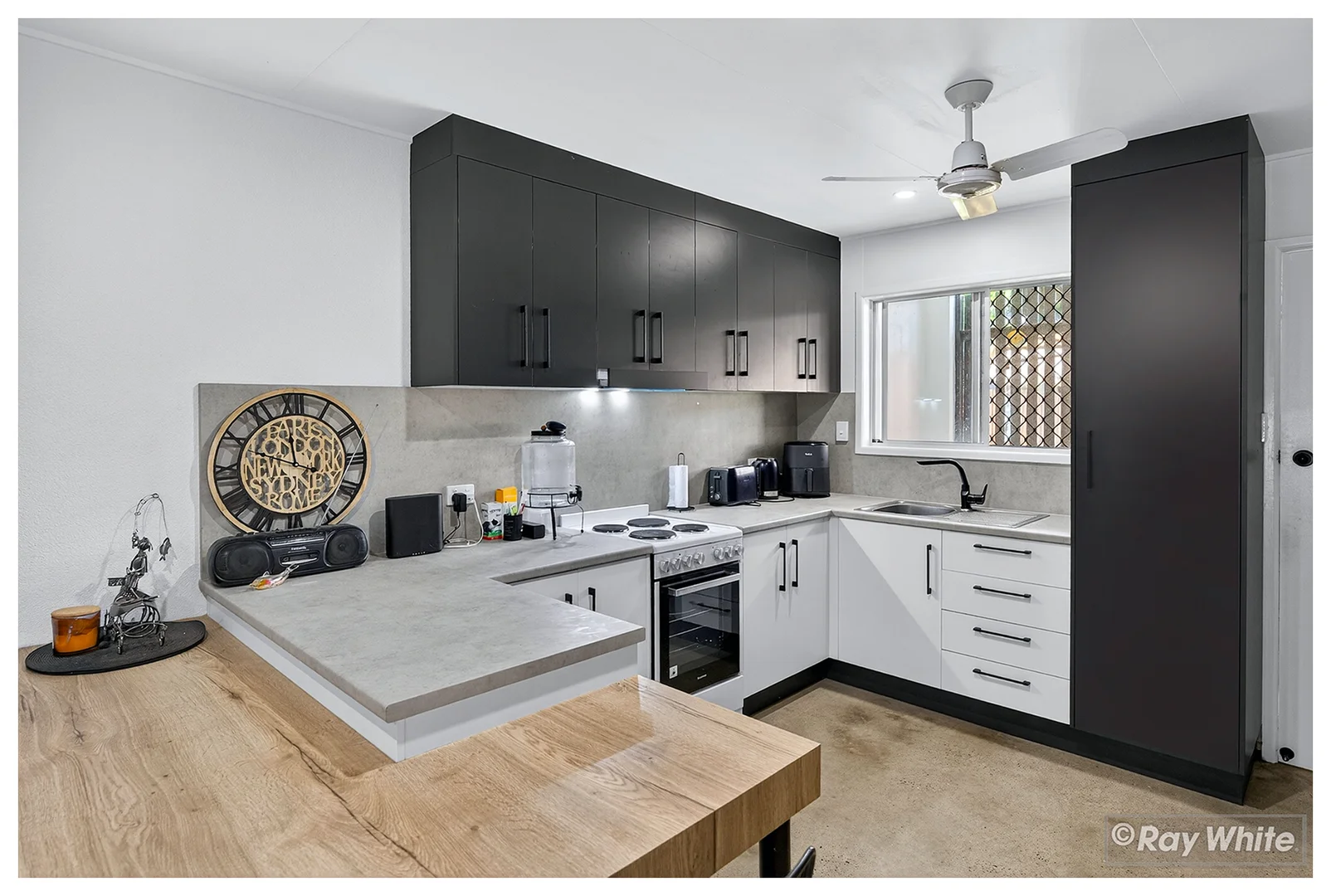 Additional image 4 of Units 1 & 2/321 Blanchfield Street, Koongal QLD 4701