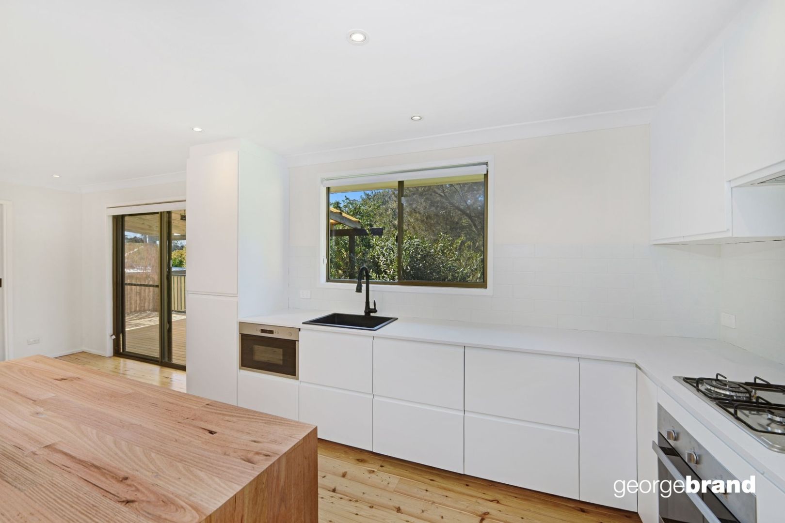 10 Clements Drive, Avoca Beach NSW 2251, Image 1