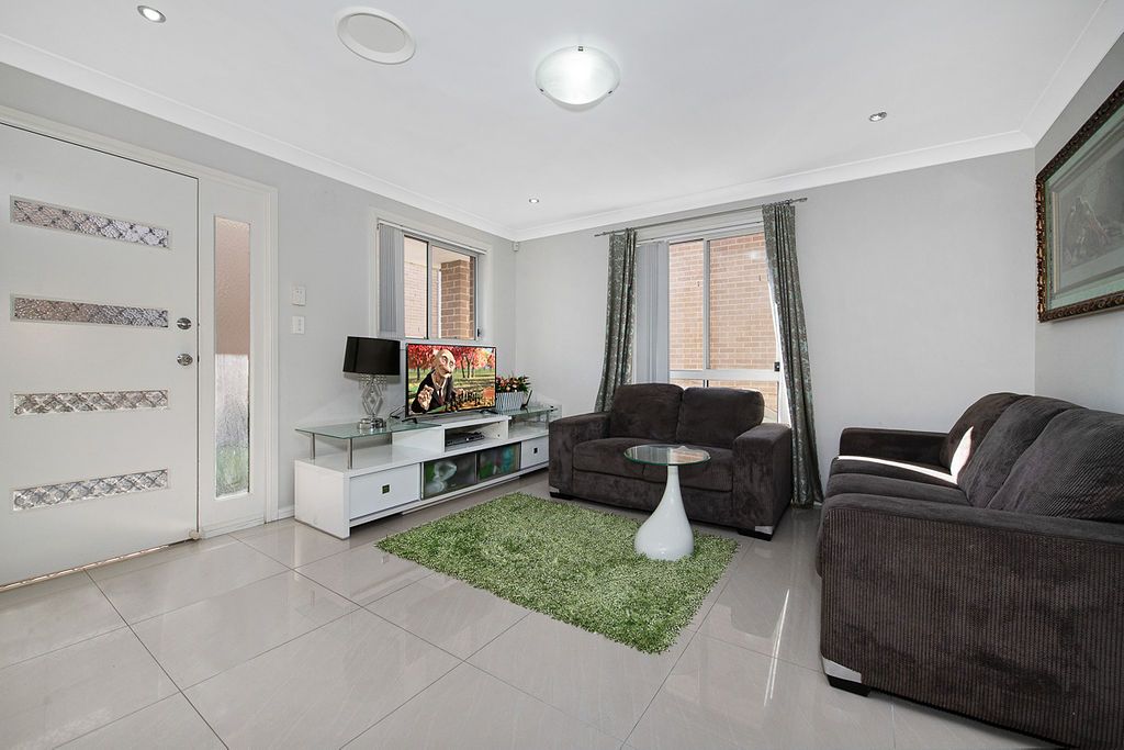 2/26-28 Newton Road, Blacktown NSW 2148, Image 1