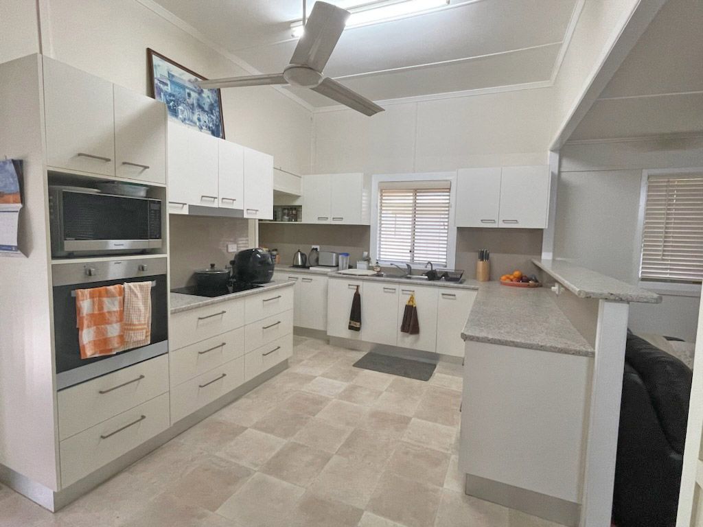20 Fielding Street, Gayndah QLD 4625 Domain