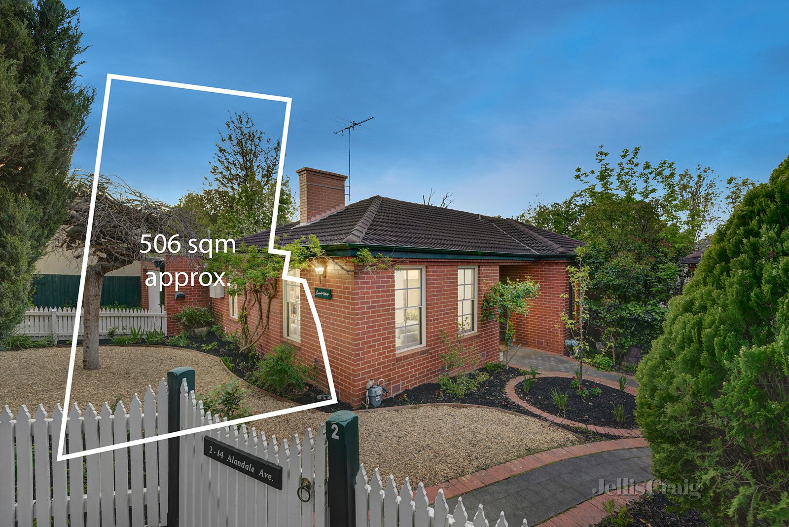 2/14 Alandale Avenue, Balwyn Property History & Address Research Domain