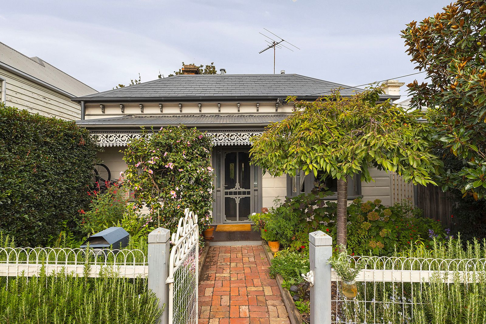 3 bedrooms House in 39 Henry Street KENSINGTON VIC, 3031