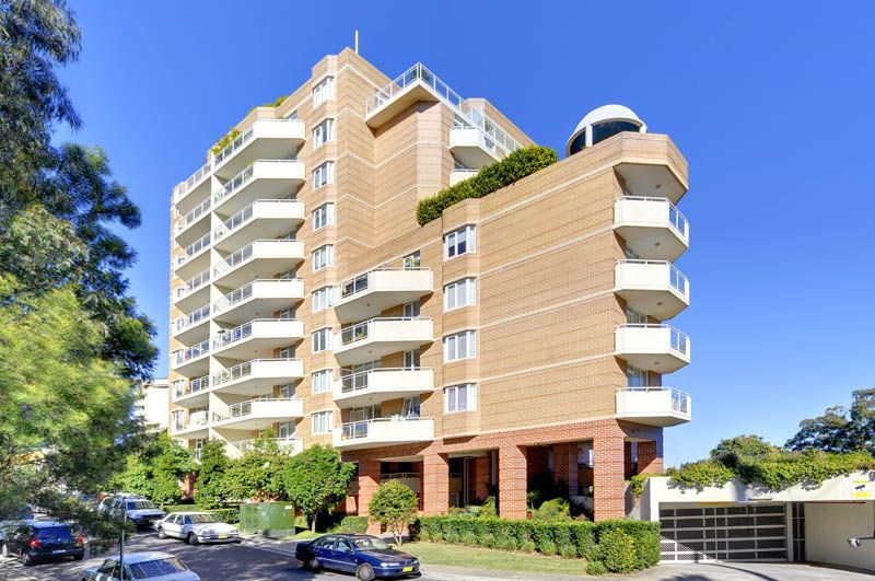 2 bedrooms Apartment / Unit / Flat in Lv 5/2 Pound Road HORNSBY NSW, 2077