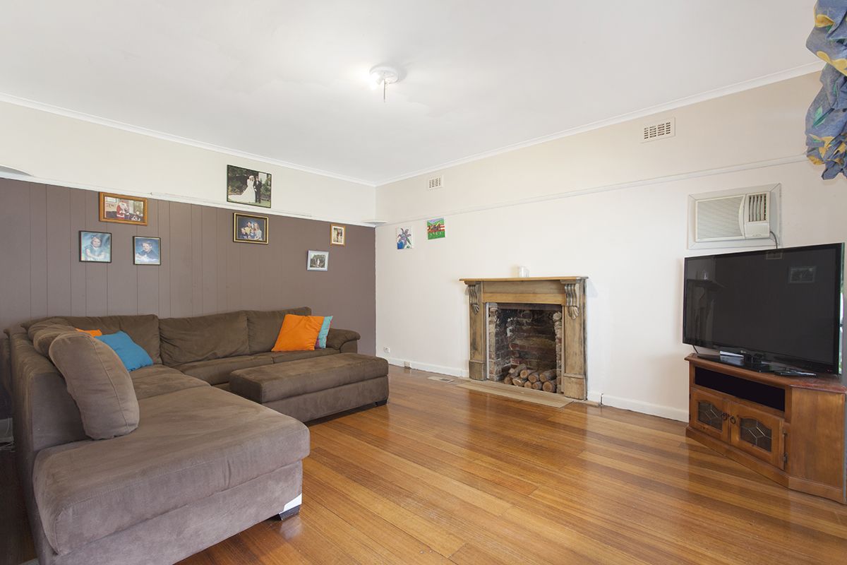 76 Castlewood Street, Bentleigh East VIC 3165, Image 2