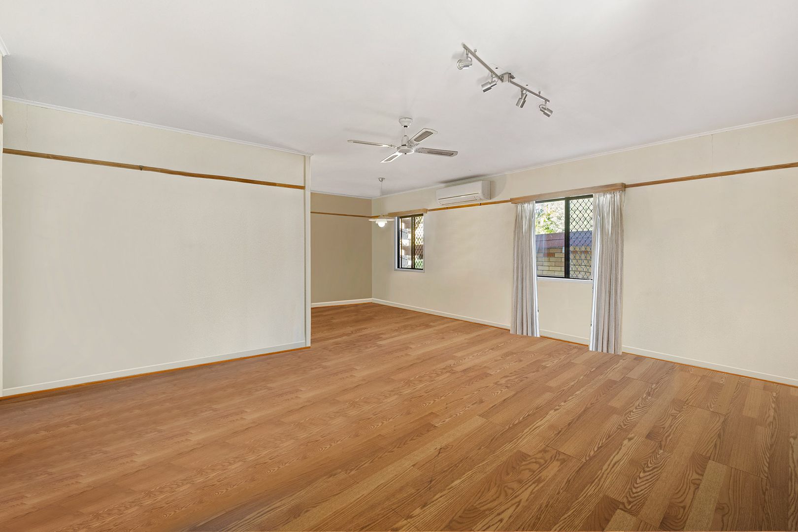 48 Piccadilly Street, Geebung QLD 4034, Image 2