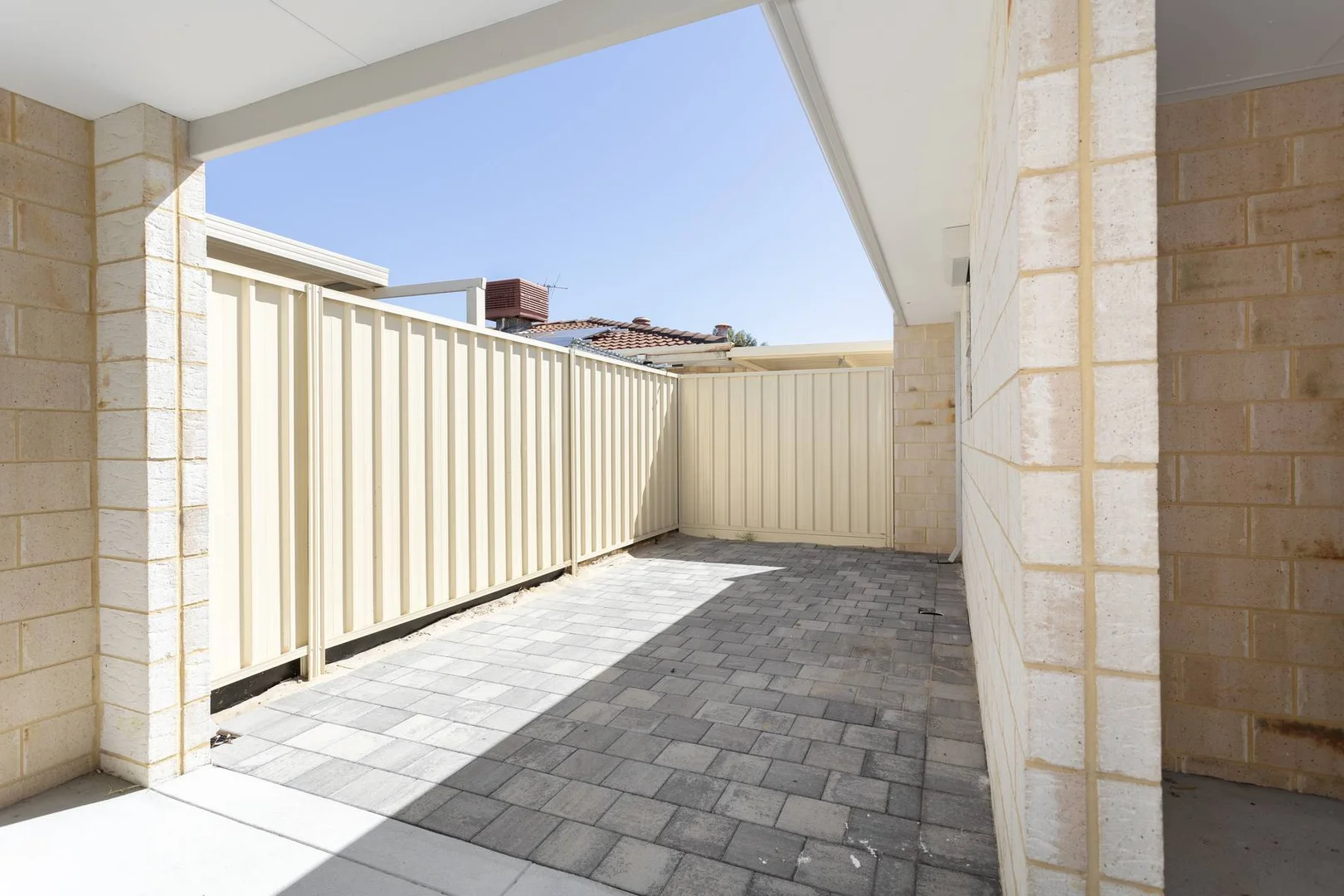 Additional image 16 of A/4 Woodleigh Gardens, Ballajura WA 6066