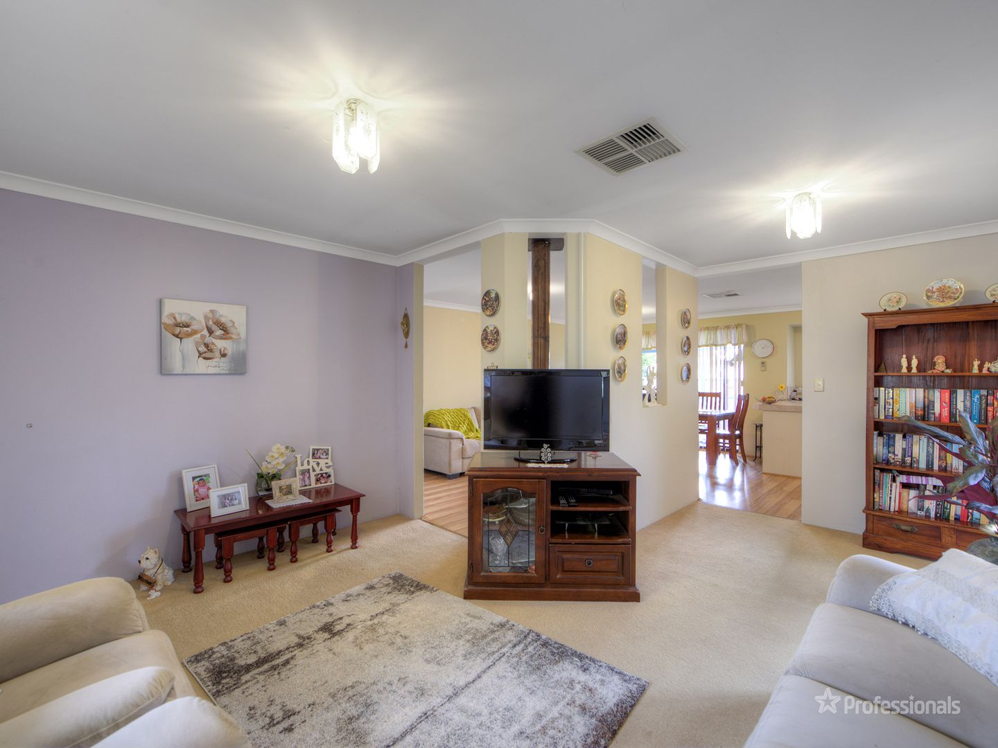 6 Kangaroo Entrance, Stratton WA 6056, Image 1