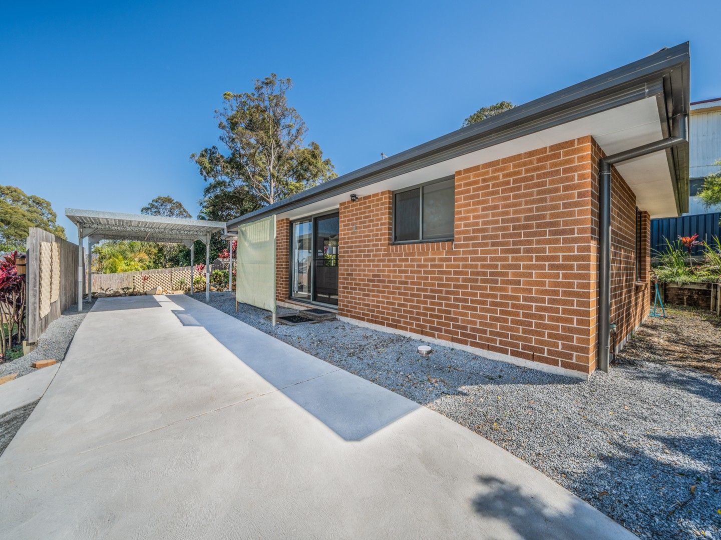 1 bedrooms House in 3a Lady Nelson Drive PORT MACQUARIE NSW, 2444