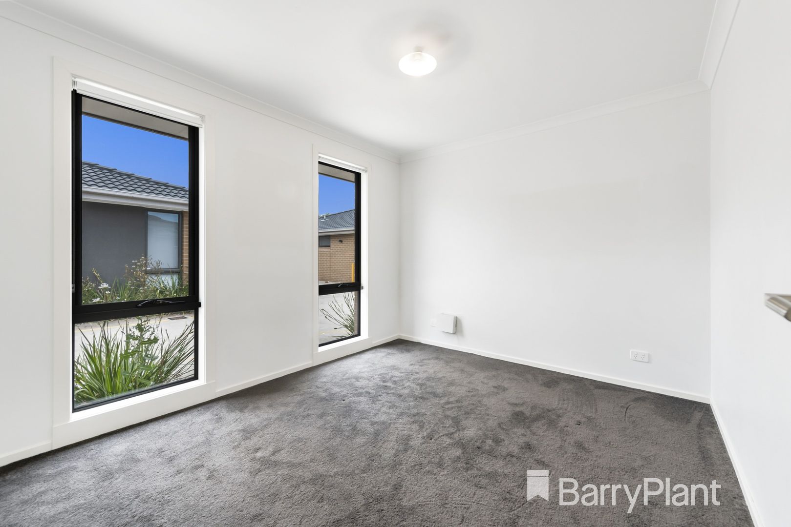 12/595 Tarneit Road, Hoppers Crossing VIC 3029, Image 2