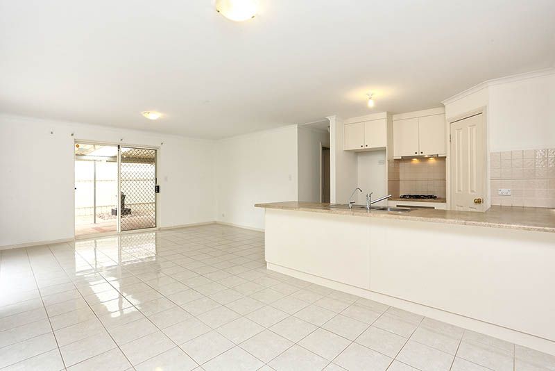 20 Iberia Way, Smithfield SA 5114, Image 2