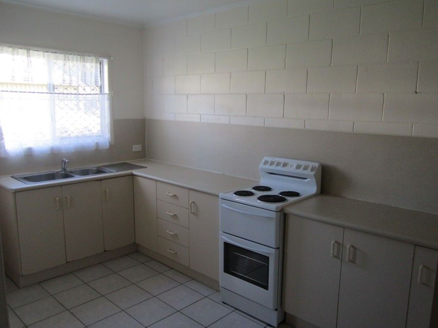 2 bedrooms Apartment / Unit / Flat in 2/15 Harbour Road NORTH MACKAY QLD, 4740