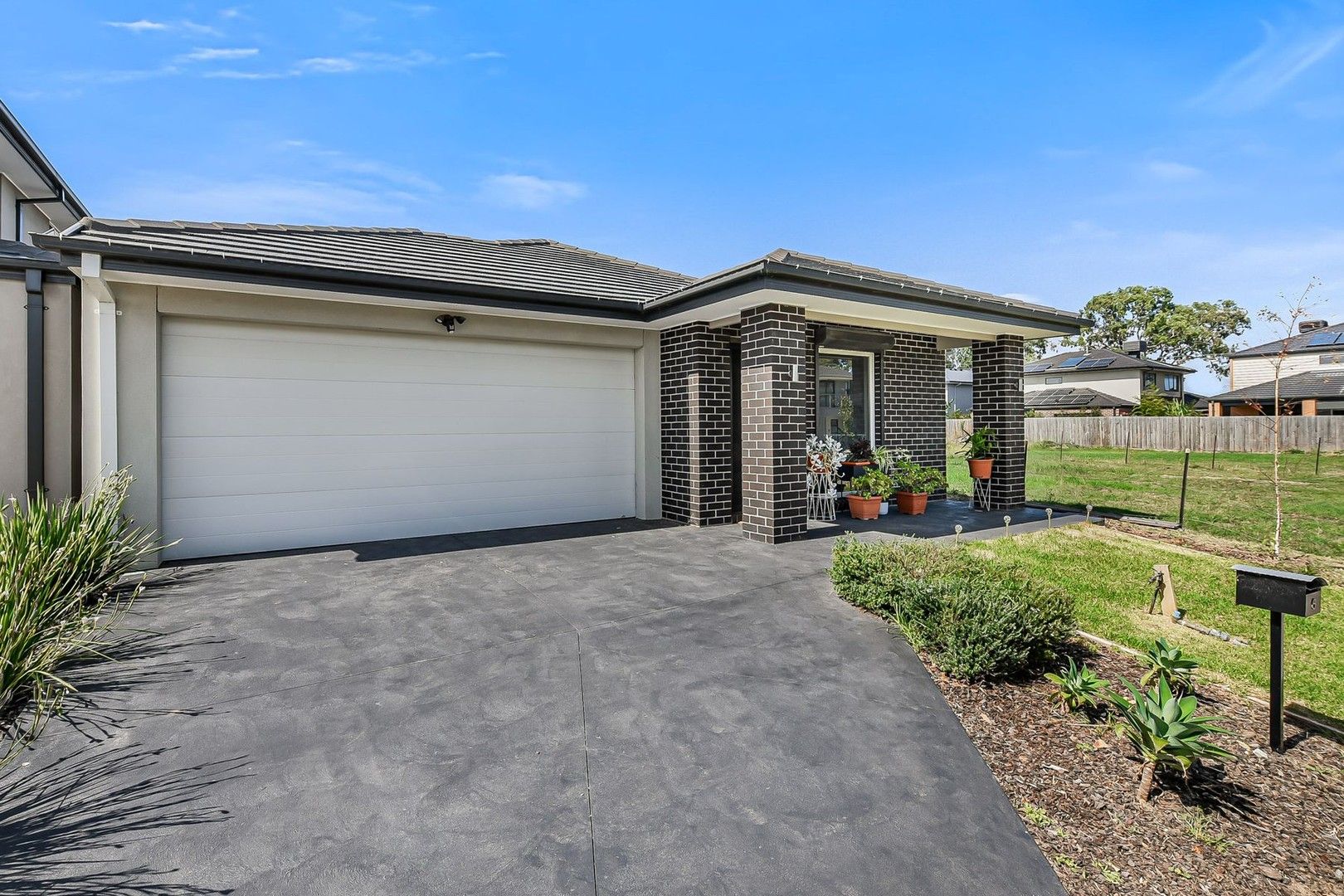 4 bedrooms House in 6 Annabelle Boulevard KEYSBOROUGH VIC, 3173