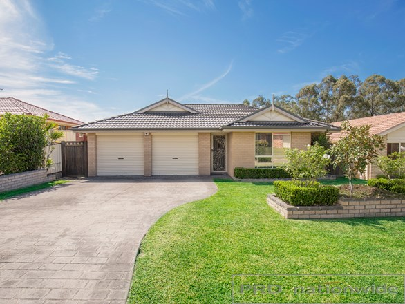 18 Coburn Circuit, Metford NSW 2323