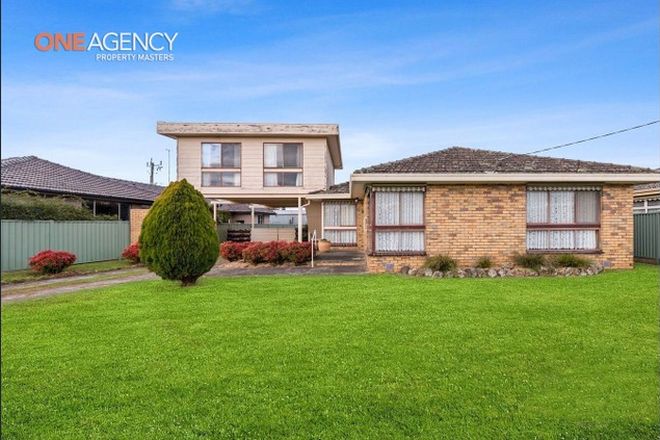 Picture of 24 Webbcona Parade, WENDOUREE VIC 3355