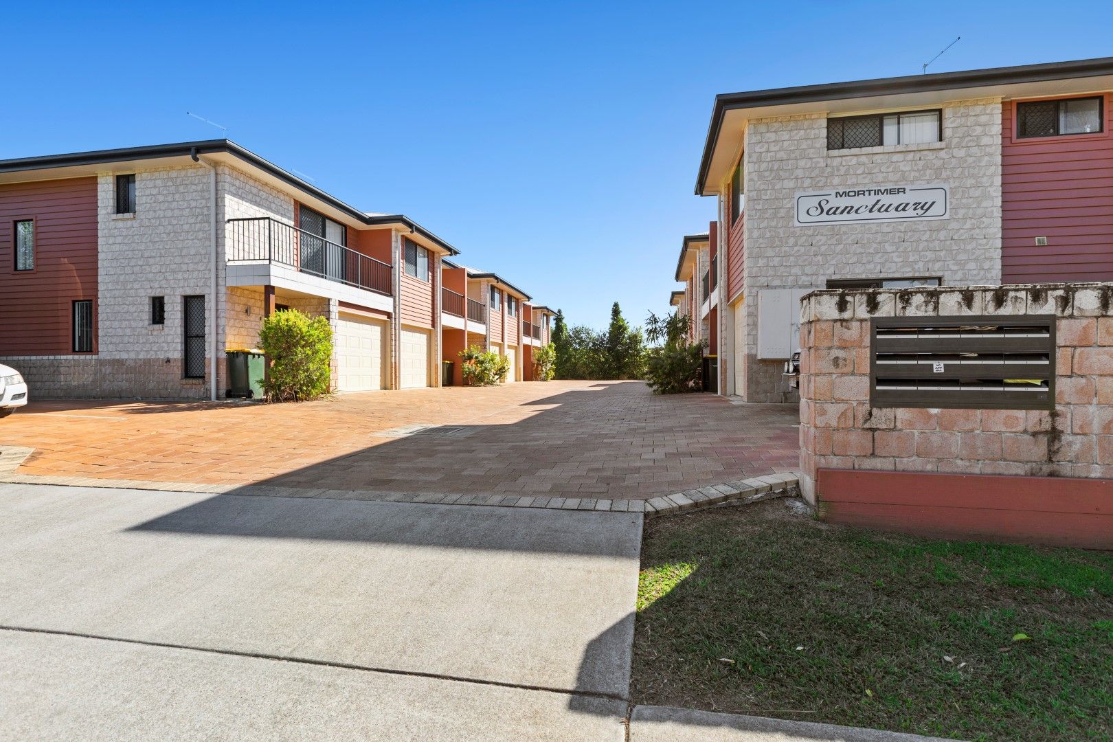 3 bedrooms Townhouse in 8/39-41 Mortimer Street CABOOLTURE QLD, 4510