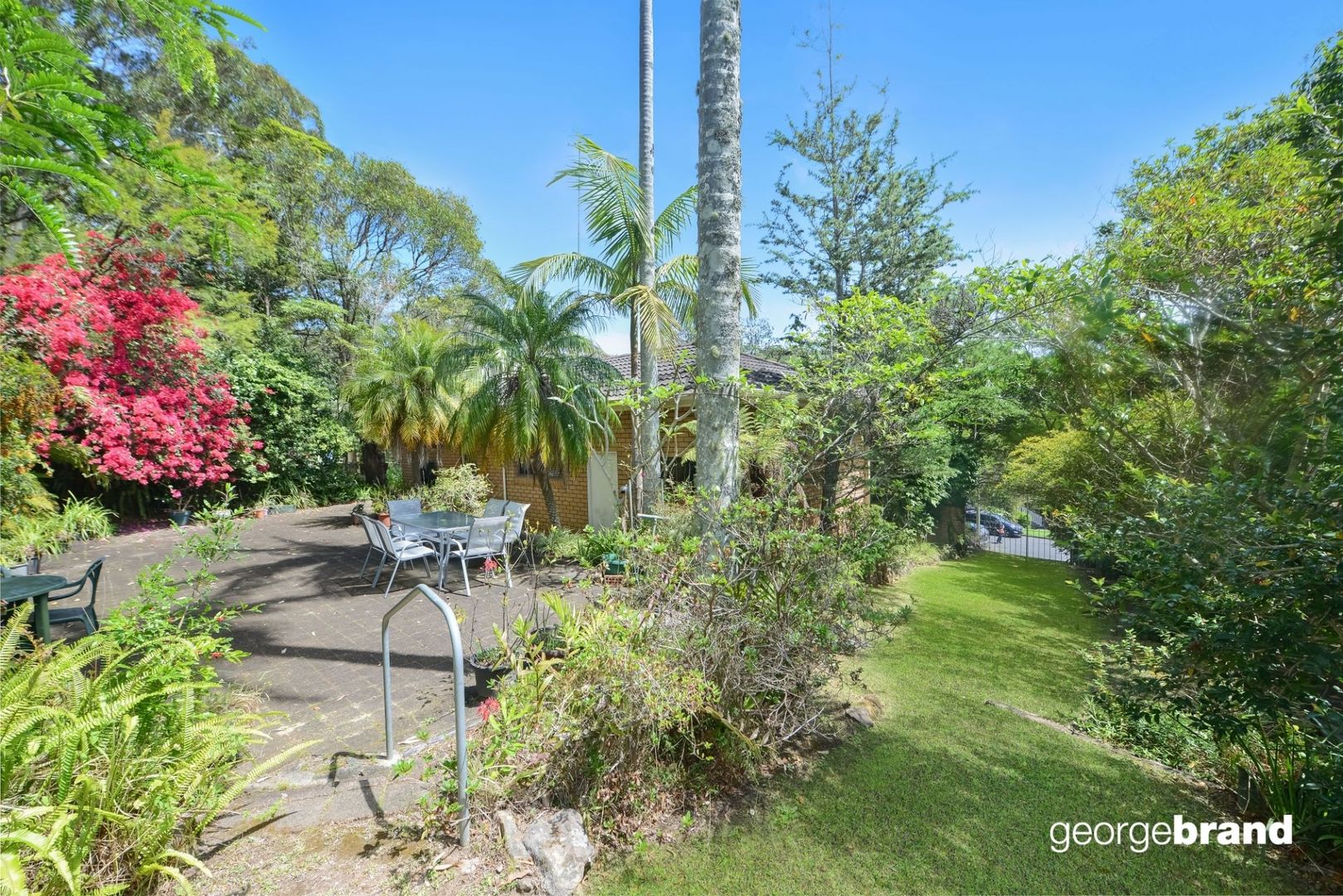 8 Reynolds Road, Avoca Beach NSW 2251, Image 2