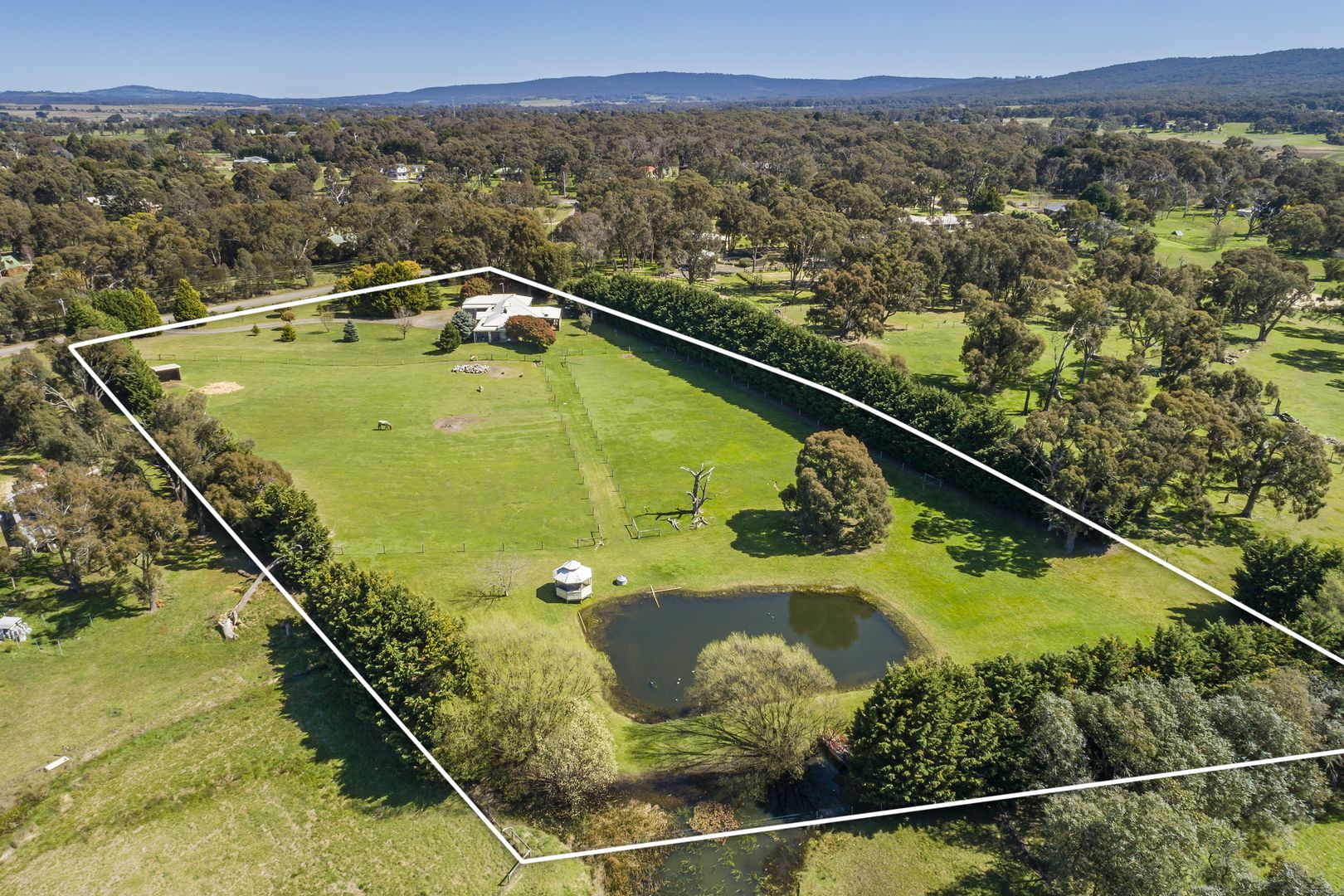118 Parkview Drive, Lancefield VIC 3435, Image 2
