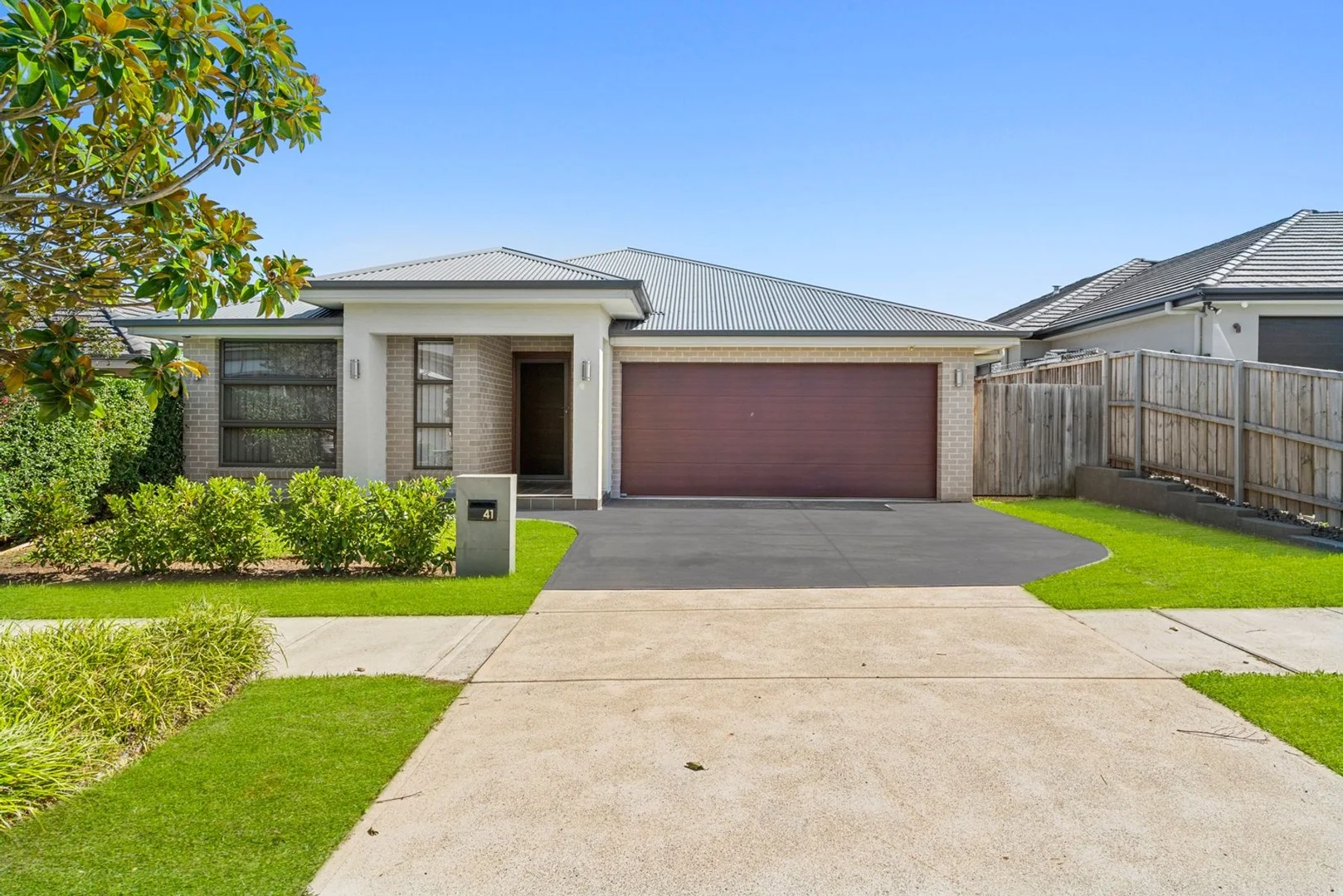 41 Lillydale Avenue, Gledswood Hills NSW 2557