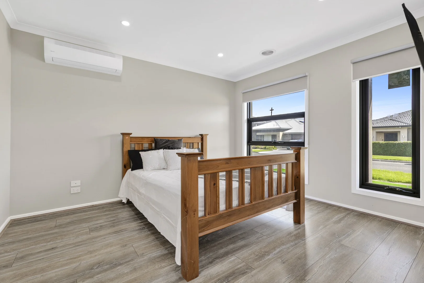 Additional image 3 of 10 Forton Crescent, Cranbourne West VIC 3977