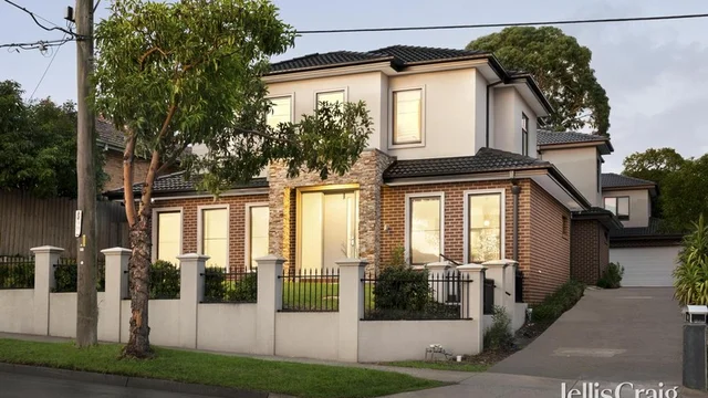 1/30 Station Street, Burwood VIC 3125
