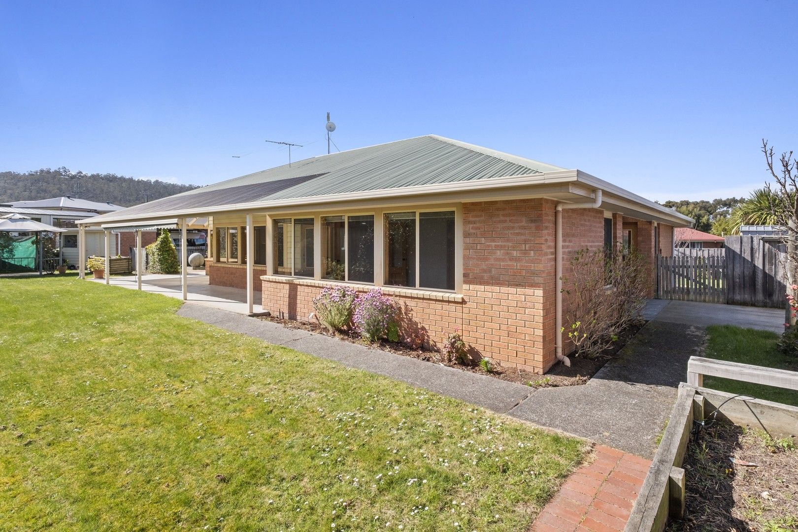 3 Manor Gardens, Kingston TAS 7050, Image 0