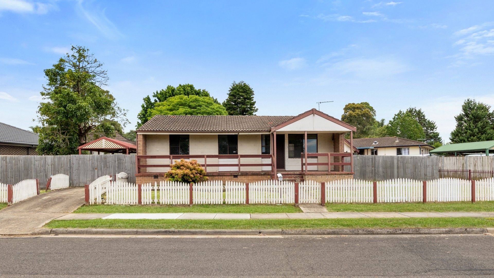 3 bedrooms House in 18 Peppin Crescent AIRDS NSW, 2560