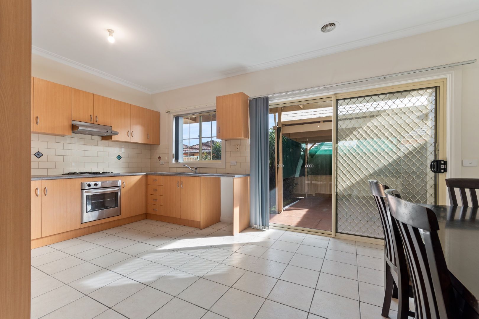 Unit 2/23-25 Grimwade St, Reservoir VIC 3073, Image 2