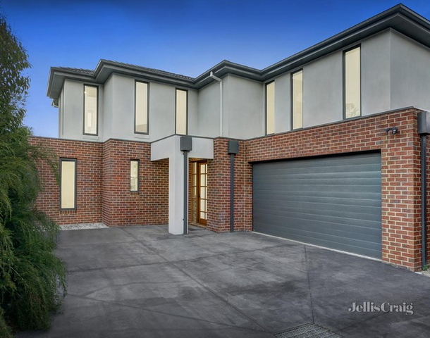 2/8 First Avenue, Box Hill North VIC 3129