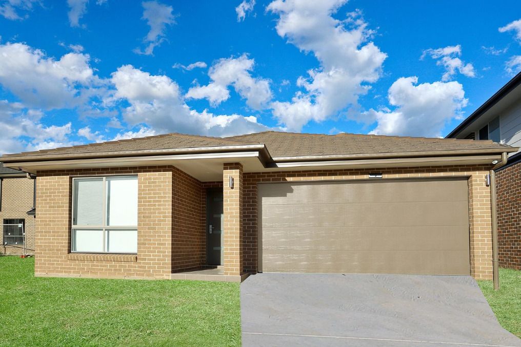 4 bedrooms House in 3 Selhurst Street MARSDEN PARK NSW, 2765