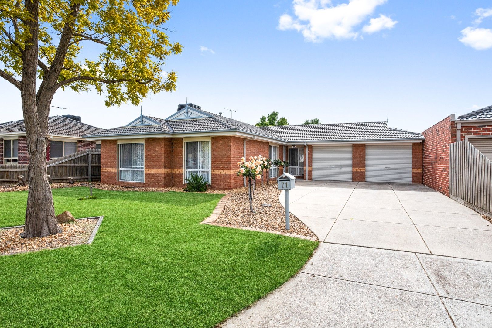 3 bedrooms House in 71 Timele Drive HILLSIDE VIC, 3037