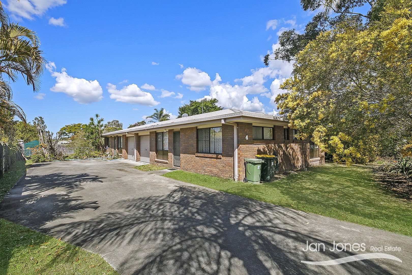 6 bedrooms House in 4 Meninga Ct CABOOLTURE QLD, 4510