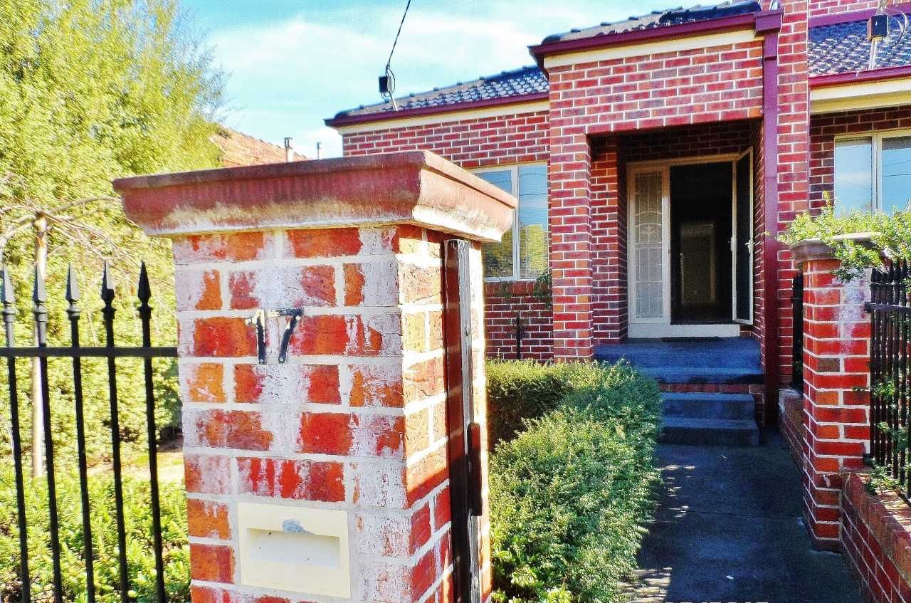 17 Muchell Grove, Coburg VIC 3058