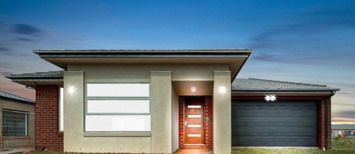 4 bedrooms House in 26 Wonnangatta Crescent WEIR VIEWS VIC, 3338