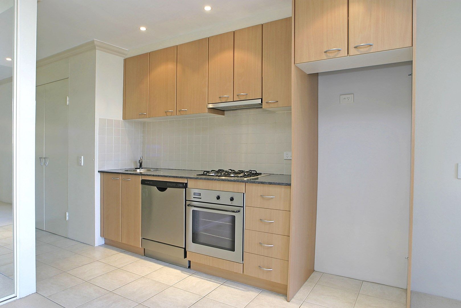 Studio in 29/13 Ernest Street, CROWS NEST NSW, 2065