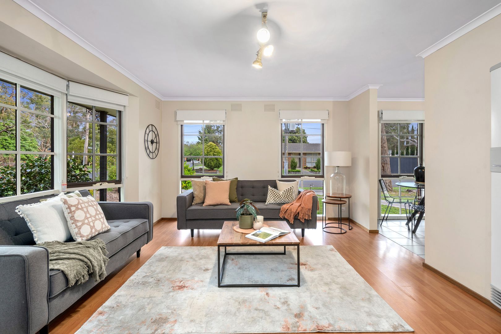 2 Aylesbury Avenue, Bayswater North VIC 3153, Image 2