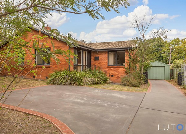 16 Gilbert Street, Hackett ACT 2602