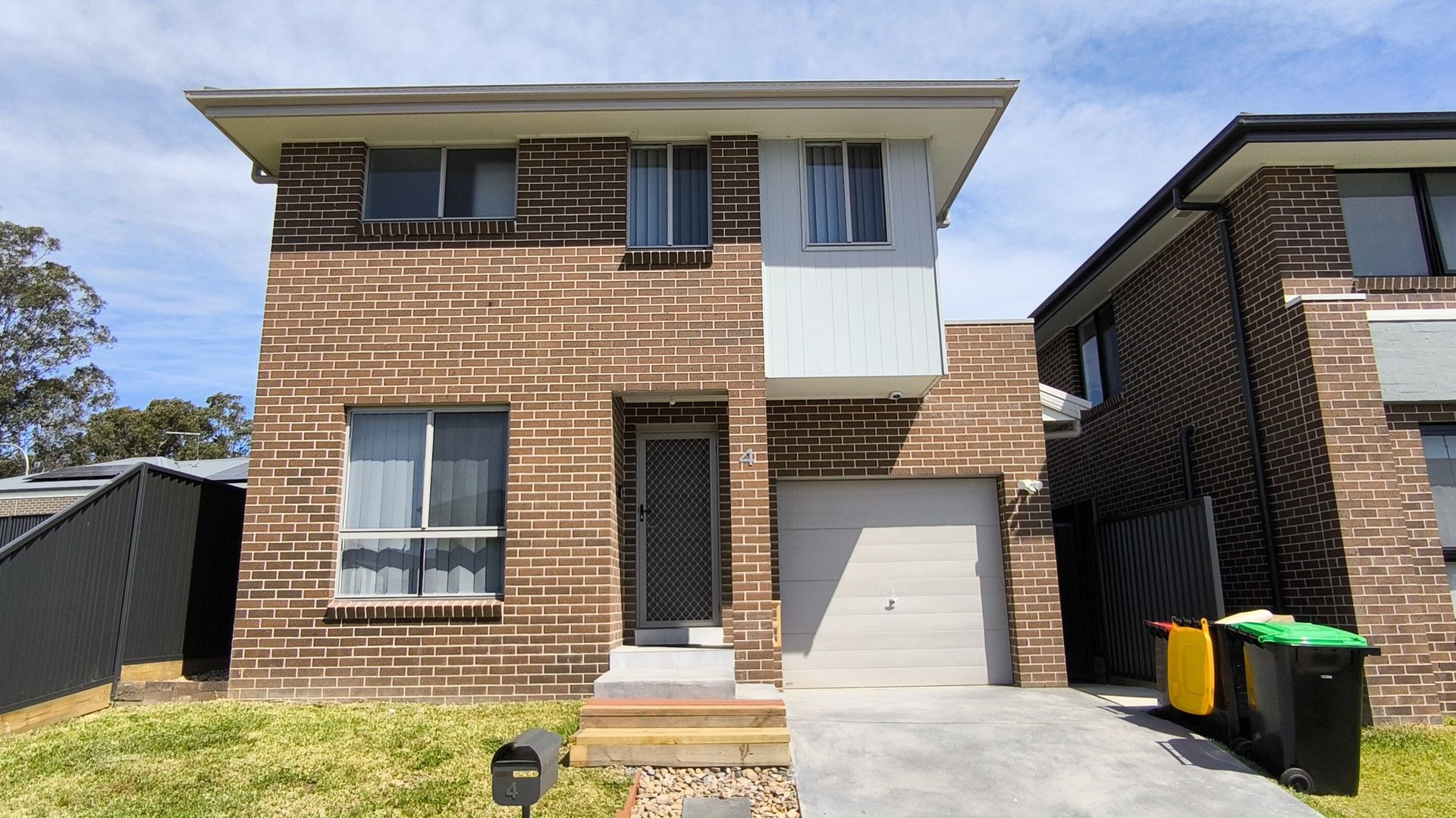4 bedrooms House in 4 Hyperno Street AUSTRAL NSW, 2179